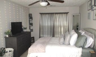 2003 PHILLIPS Ter 6, Annapolis, MD 21401