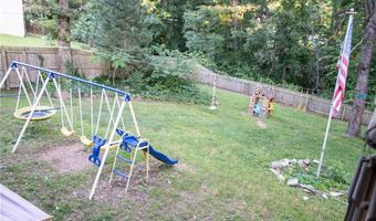 17 Ipswich Dr, Bella Vista, AR 72714