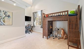 25 CARSDALE Dr, Belle Mead, NJ 08502