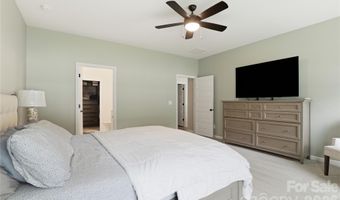 222 Moravian Ct, Advance, NC 27006