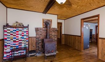 933 Alto Mud Creek Rd, Alto, GA 30510