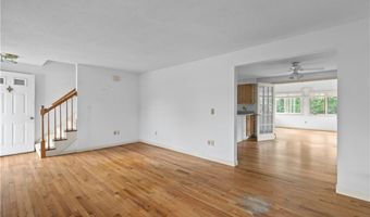 103 Gosset's Turn Dr, Middletown, RI 02842