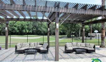 147 E Hampton Dr, Auburndale, FL 33823