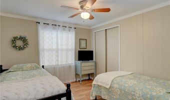 943 Pecan Cir, Barefoot Bay, FL 32976