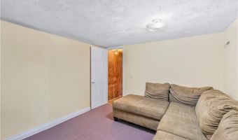 6 Linda Ct, Coventry, RI 02816
