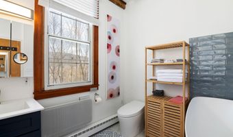 116 Birge St 2, Brattleboro, VT 05301