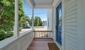 85 Bedford St, Bath, ME 04530