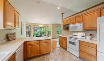 1424 E KEYSTONE Ln, Appleton, WI 54913