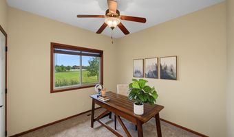 805 NW Reinhart Dr, Ankeny, IA 50023