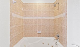 66 W 14TH St, Atlantic Beach, FL 32233