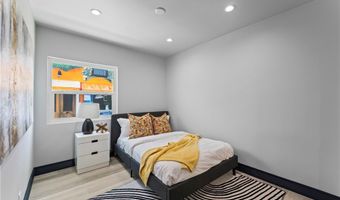 17660 Martha St, Encino, CA 91316