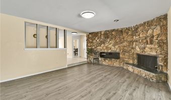 2550 W Rowland Ave, Anaheim, CA 92804
