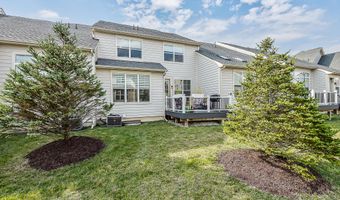 3075 N Spurway Dr, Ann Arbor, MI 48105