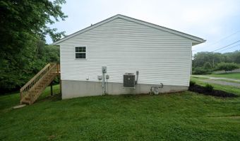 304 Sunset Dr, Aurora, IN 47001