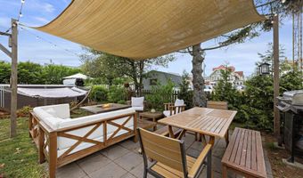 210 N BEACH Ave, Beach Haven, NJ 08008