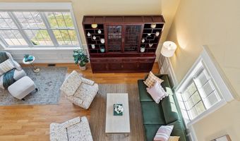 10 Ellsworth Village Rd 10, Acton, MA 01720