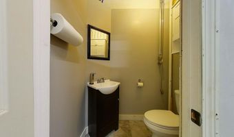 244 Sanford Rd, Alfred, ME 04002