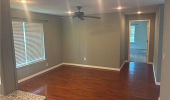 303 NW D St, Bentonville, AR 72712