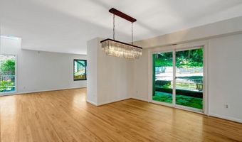 203 W GLENDALE Ave, Alexandria, VA 22301