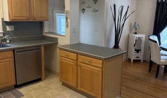 143 Sand Creek Rd, Albany, NY 12205