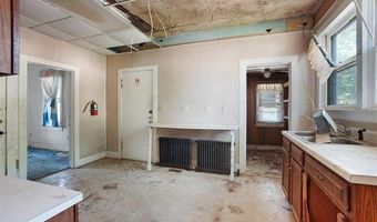 2801 Brown St, Alton, IL 62002