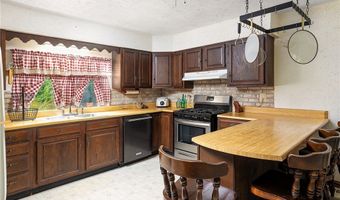 114 Pebbles Dr, Alkol, WV 25501