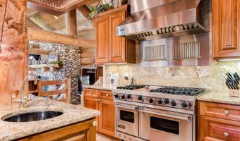 30 VISTA Rd, Cora, WY 82925