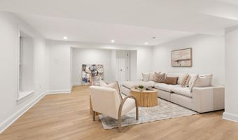 5522 LINCOLN St, Bethesda, MD 20817
