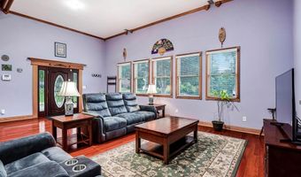 4406 ROUNDHILL Rd, Alexandria, VA 22310