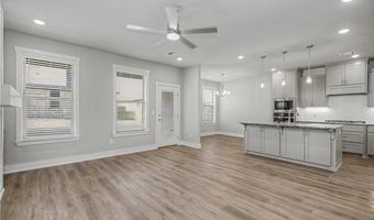 6801 SW Orange Ave, Bentonville, AR 72713