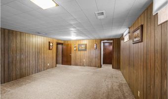 3945 8th Ave NW, Anoka, MN 55303