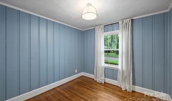 1918 Woodland Dr, Charlotte, NC 28205