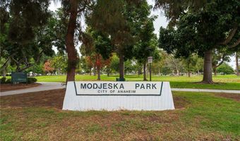 1925 W Beacon Ave, Anaheim, CA 92804