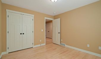 423 APPLETREE Ln, Cheyenne, WY 82009