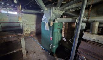 20 Western Ave, Auburn, ME 04210