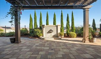 2543 Glasgow Dr, Carlsbad, CA 92010