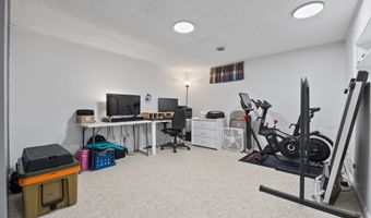 108 12th Ave SW, Altoona, IA 50009