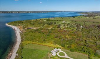 8 Taylor's Ln N, Little Compton, RI 02837