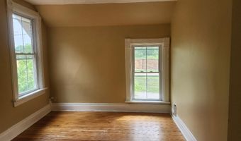 329 Jefferson St, Algonquin, IL 60102