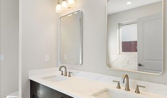 854 Hemlock Dr, Addison, MI 48370