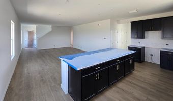 147 Peeps Ct, Adkins, TX 78101