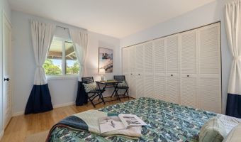 350 Kaelepulu Dr 401, Kailua, HI 96734