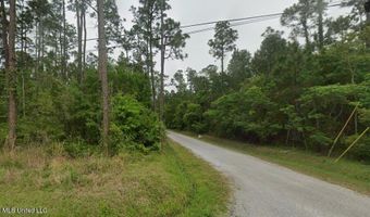 01 Eighth St, Bay St. Louis, MS 39520