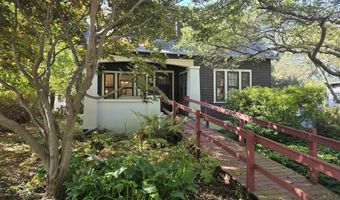 16 Vermont Ave, Brattleboro, VT 05301