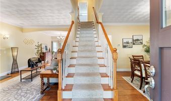 132 Julian Rd, Warwick, RI 02889