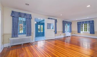 43 Standish Rd, Jamestown, RI 02835