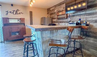 502 Granite Dr, Bismarck, ND 58503