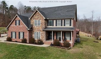 30 Cassidy Dr, Winfield, WV 25213