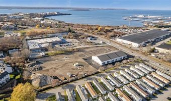 300 Coddington Hwy 202 & 204, Middletown, RI 02842