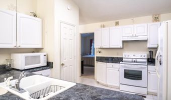521 N Calhoun Shores Pkwy, Calhoun Falls, SC 29628